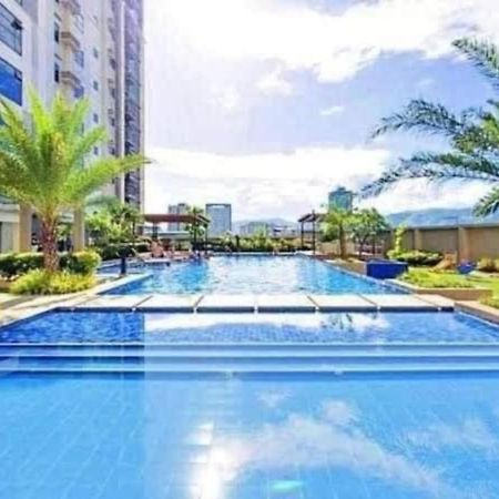 Horizon 101 A12 Shortwalk To Mango Avenue & Robinson Mall Cebú Exterior foto